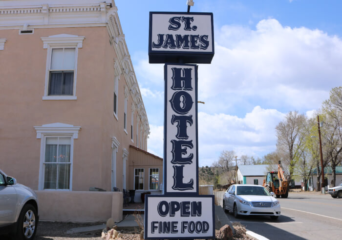 james-hotel-outside-1